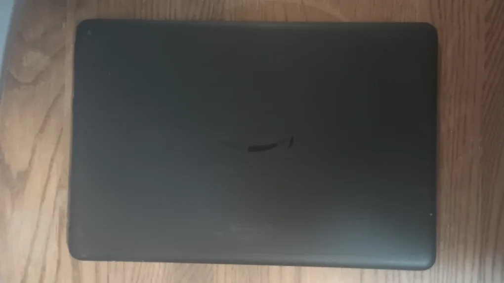 Amazon Fire HD 10 (11th generation) Tablet with Kid-Proof Case image indicator(2)