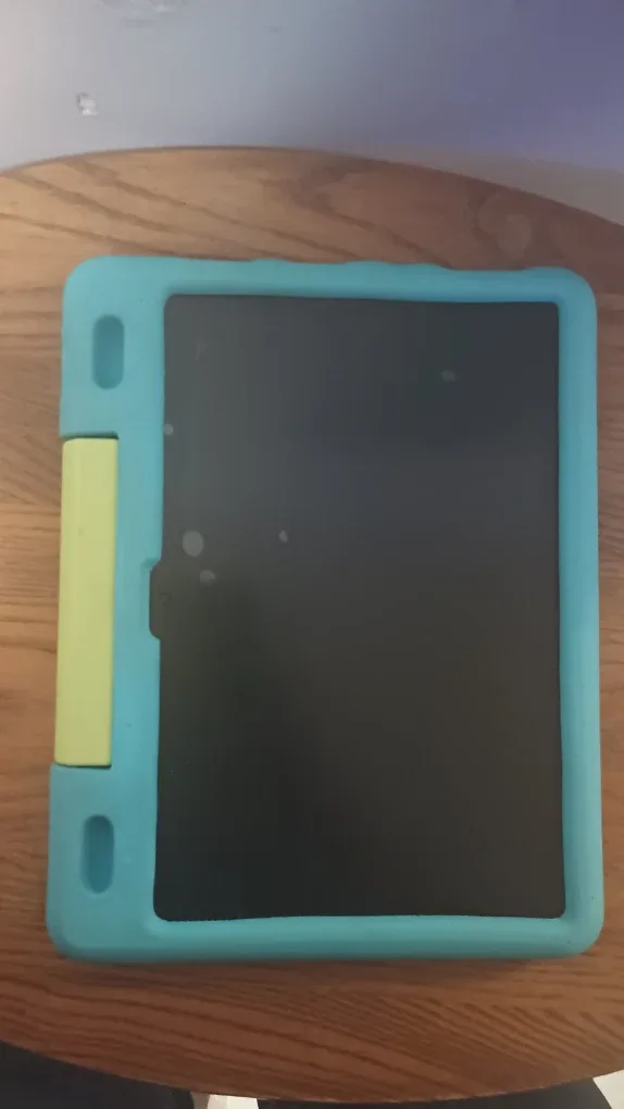 Amazon Fire HD 10 (11th generation) Tablet with Kid-Proof Case image indicator(7)