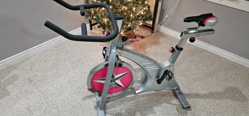 Energetics Stationary Exercise Bike image indicator(2)