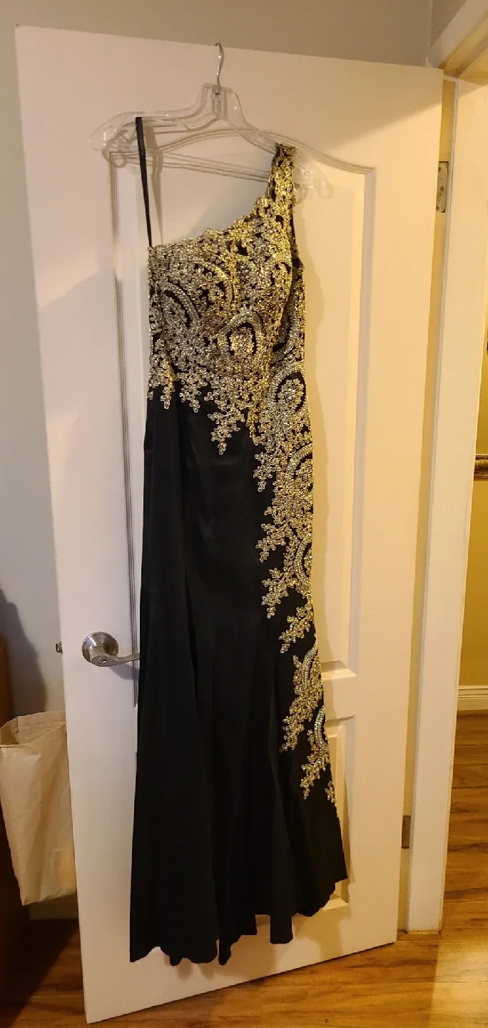 Morilee Madeline Gardner Black & Gold Dress image indicator(3)