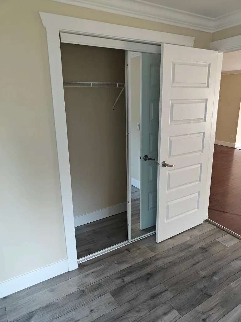 Basement for rent image indicator(4)