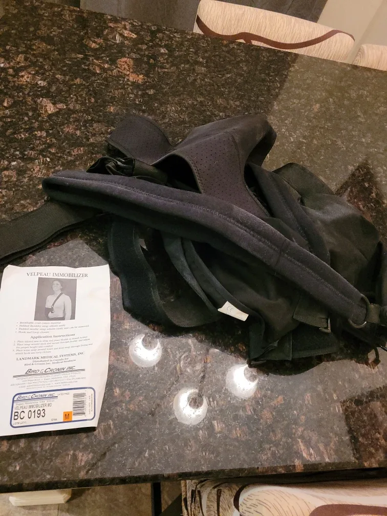 Velpeau Immobilizer Arm Sling - Size M image indicator(2)