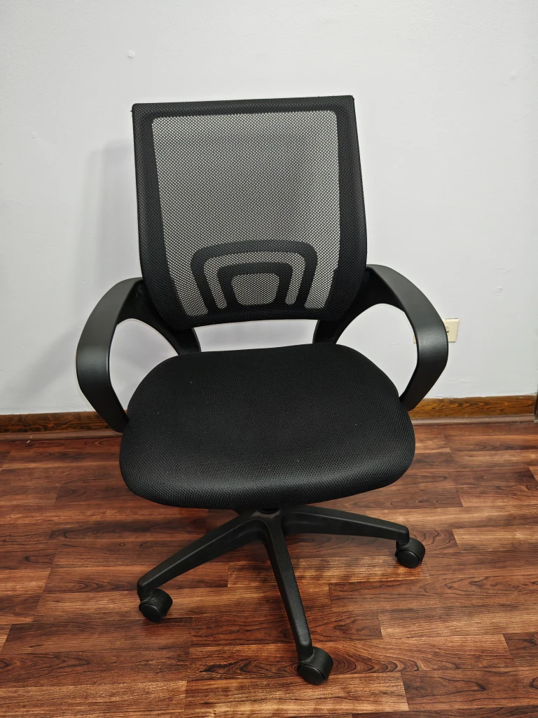 Black Mesh Office Chair