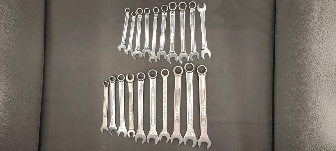 20pc Mixed Wrench Set | Metric + SAE | Chrome Vanadium image indicator(2)