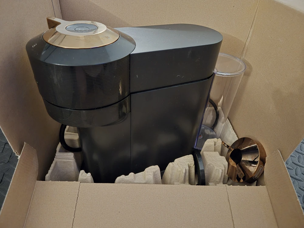 Nespresso Vertuo Next Coffee Machine - photo 3