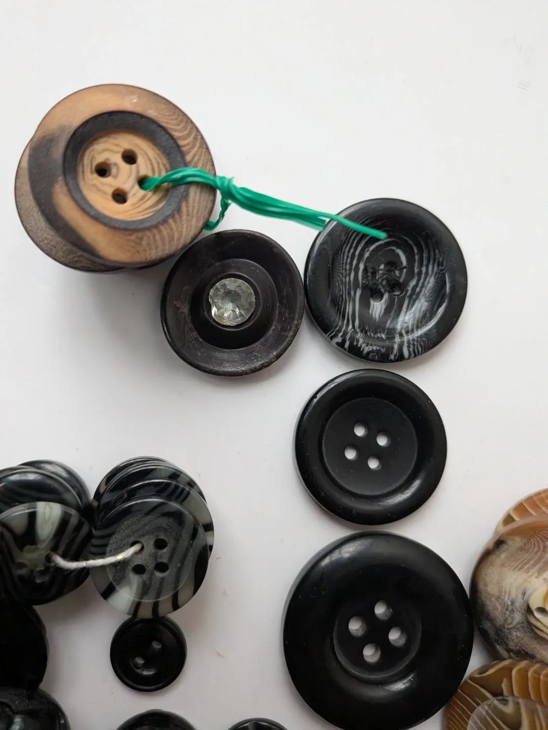 Mixed Lot of vintage Buttons: Black & Brown image indicator(8)