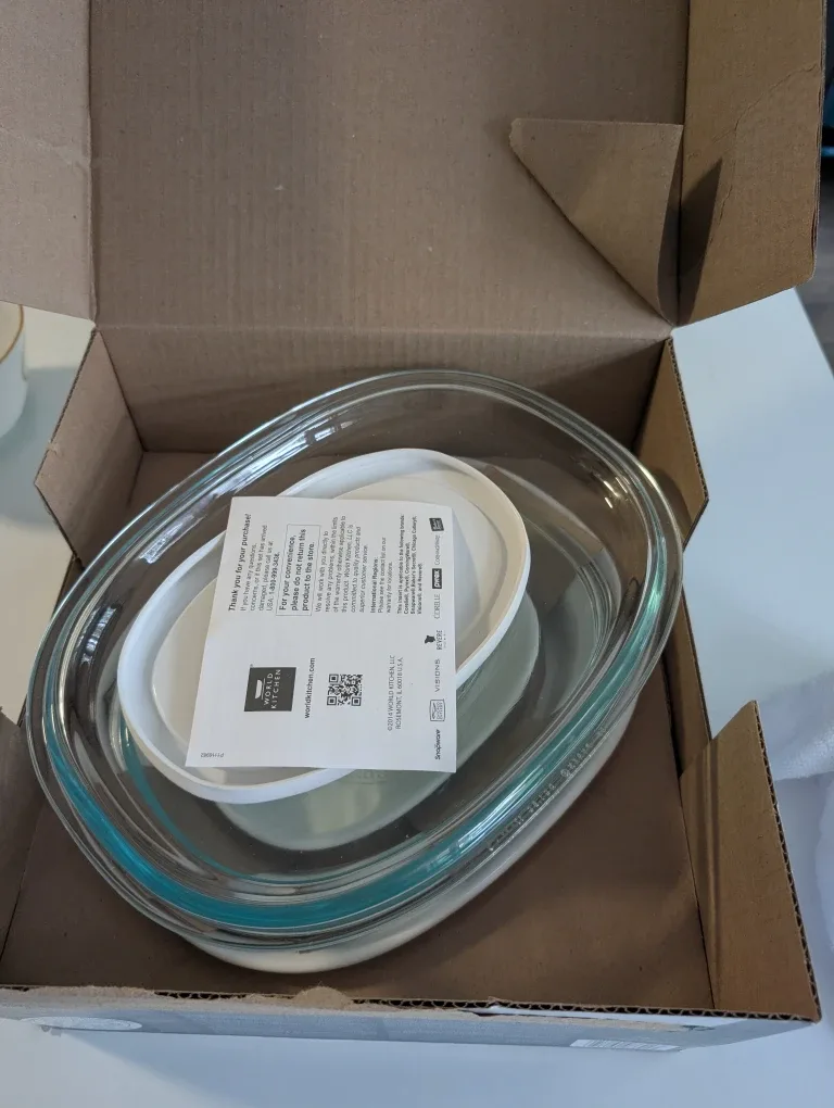 CorningWare French White 6-Piece Oval Bakeware Set image indicator(2)