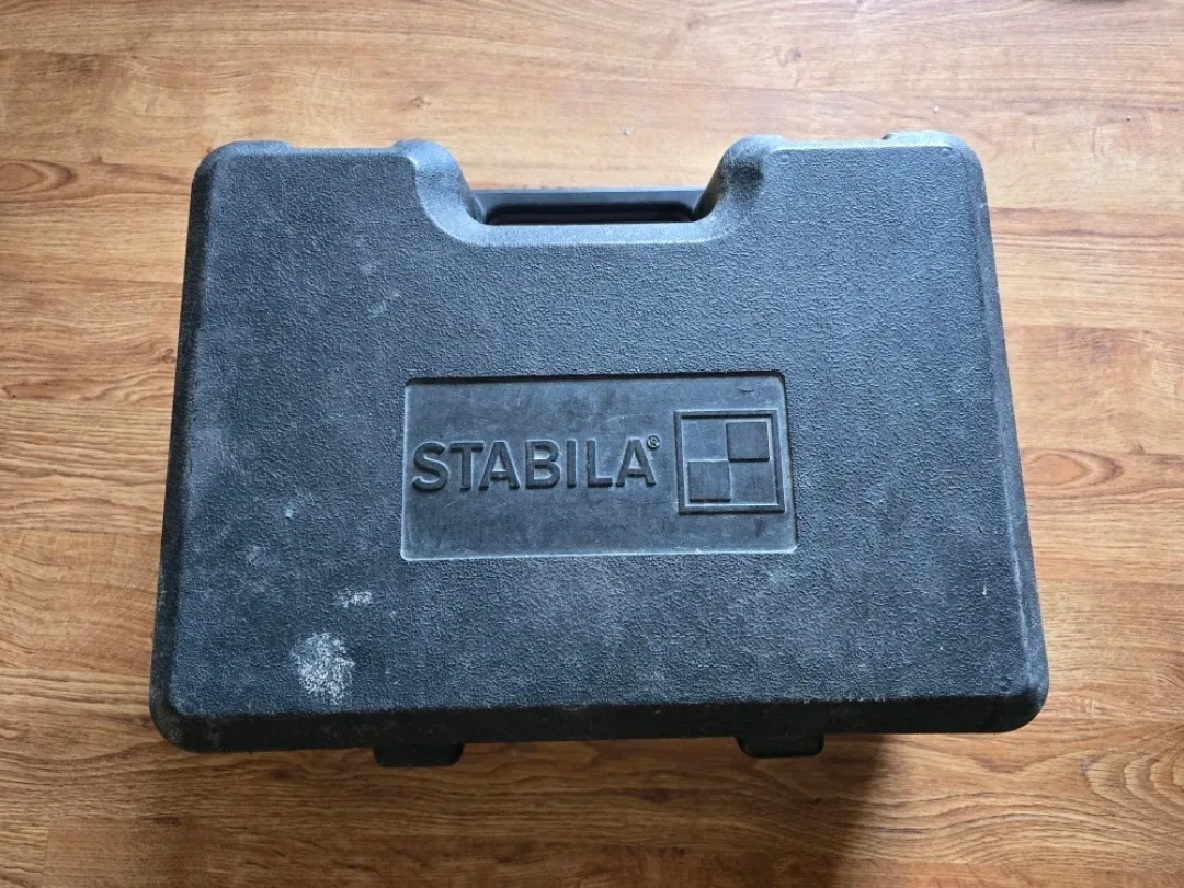 Stabila Laser LAX 400 G with Case