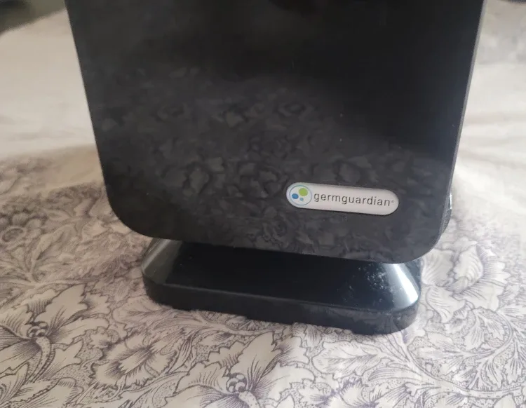 GermGuardian Air Purifier - Black image indicator(3)