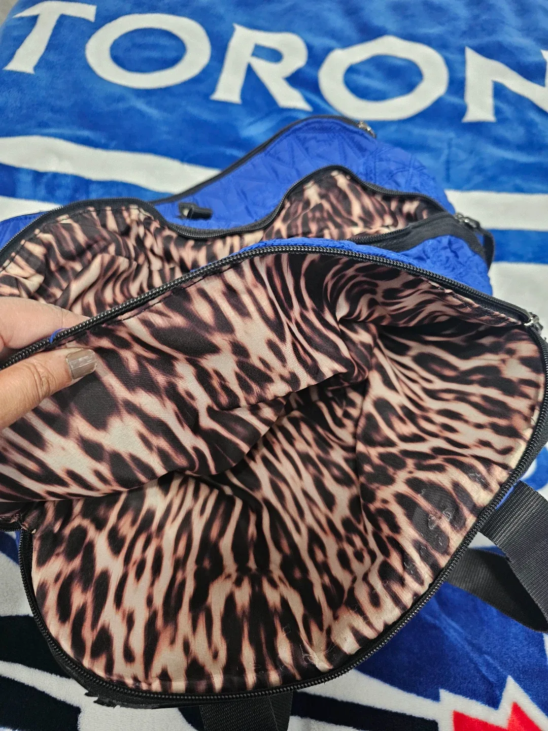 Nicole Miller New York Fitness - City Life Yoga Bag image indicator(7)