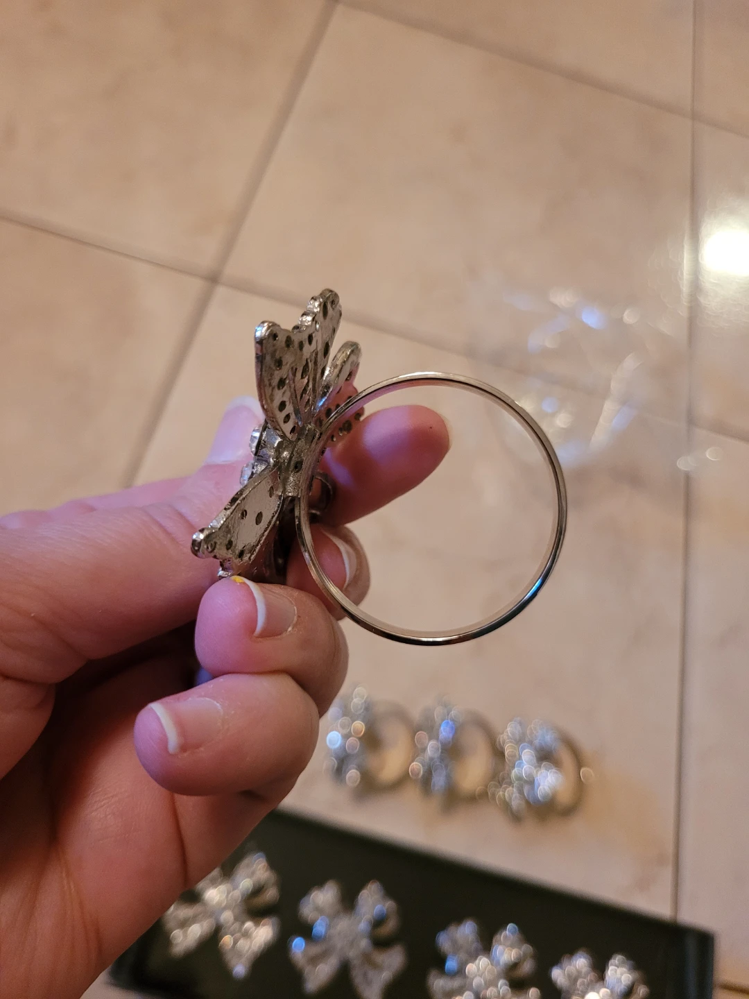 Napkin Rings - Set of 16, Rhinestone Bow Design - photo 3