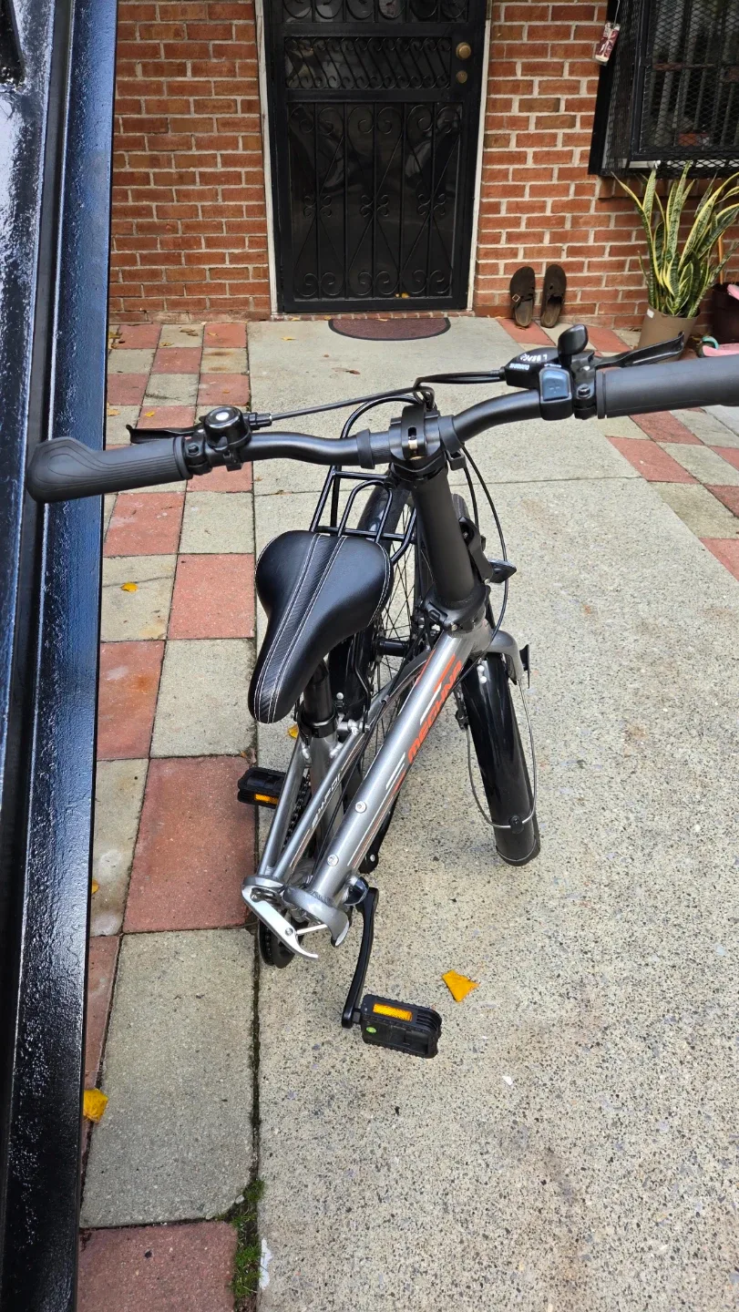 Megana 24-FDI Folding Bike image indicator(3)