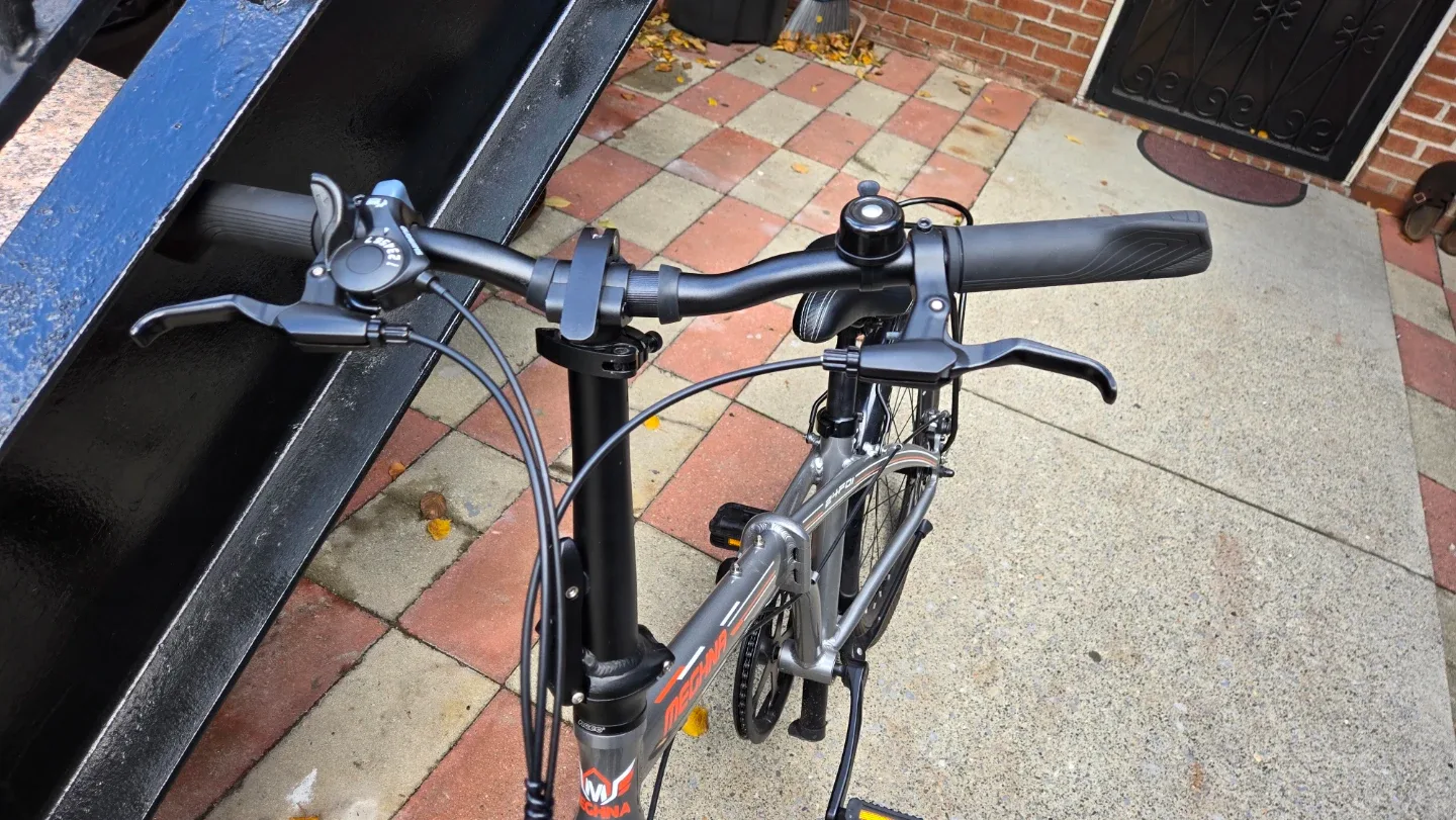 Megana 24-FDI Folding Bike image indicator(7)