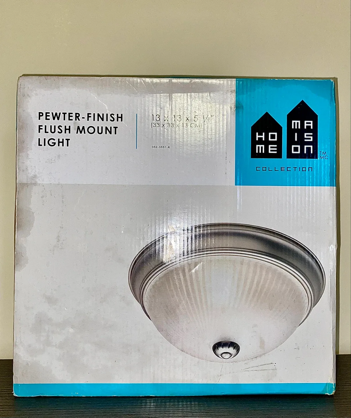 Ceiling Light + Fluorescent Lamp - Brand New in Box!! image indicator(4)