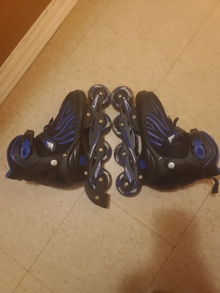 Zuwads Inline Skates - Black and Blue image indicator(4)