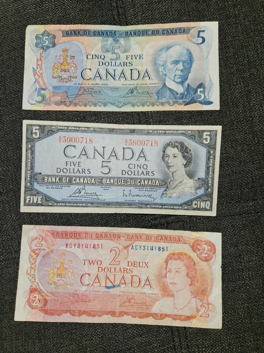 Old $5 and $2 Canadian dollar bills