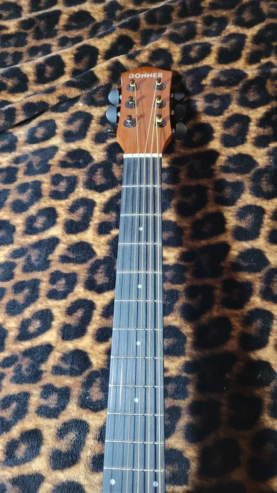 Donner Acoustic Guitar image indicator(5)