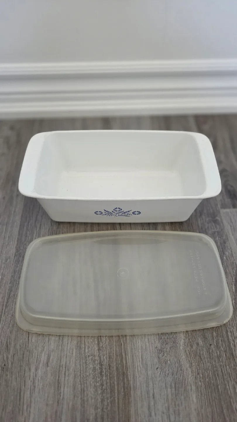 Vintage CorningWare Loaf Pan with Lid image indicator(3)