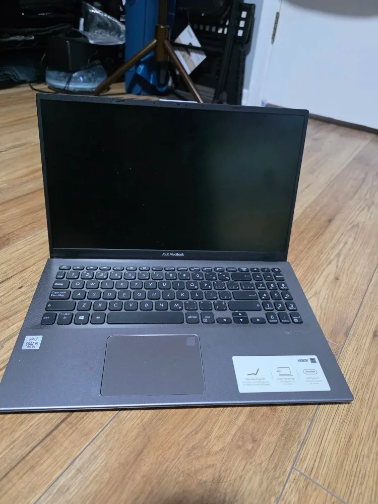 ASUS VivoBook Laptop - Intel Core i5