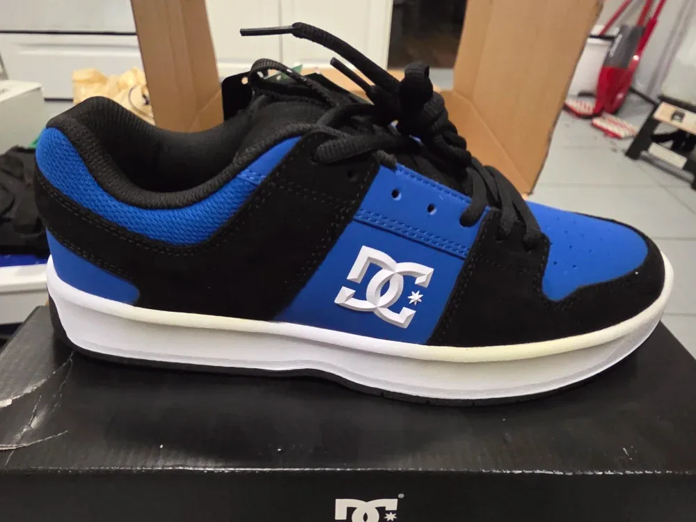 DC Shoes ADVS UNISEX ZERO Skate Shoes - US 10.5 image indicator(4)