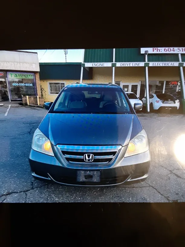 2008 Honda Odyssey Low Kms No Accidents Fully Serviced MUST SELL