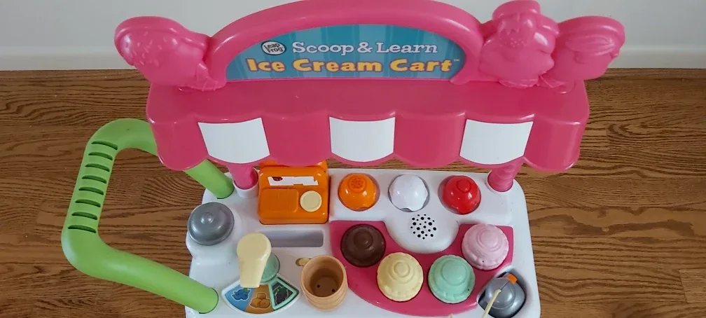LeapFrog Scoop & Learn Ice Cream Cart image indicator(2)