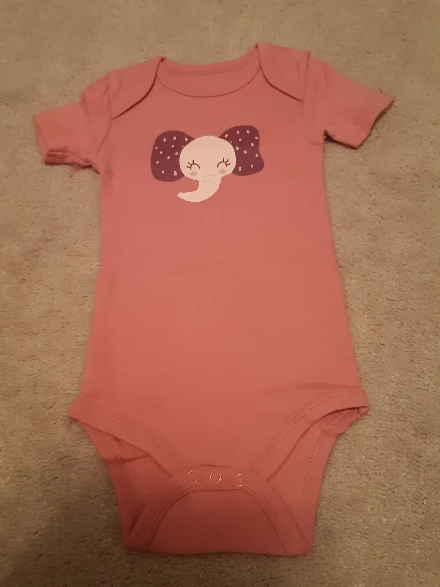 BRAND NEW SET OF 7 -ONSIES SIZE 9 MONTHS image indicator(5)