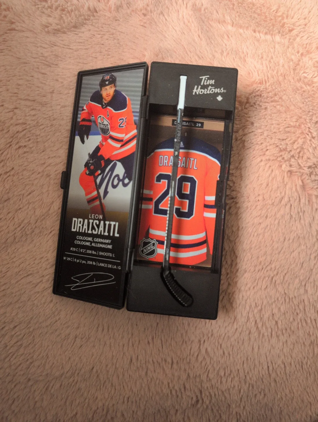 Tim Hortons NHL Leon Draisaitl hockey stick model image indicator(3)