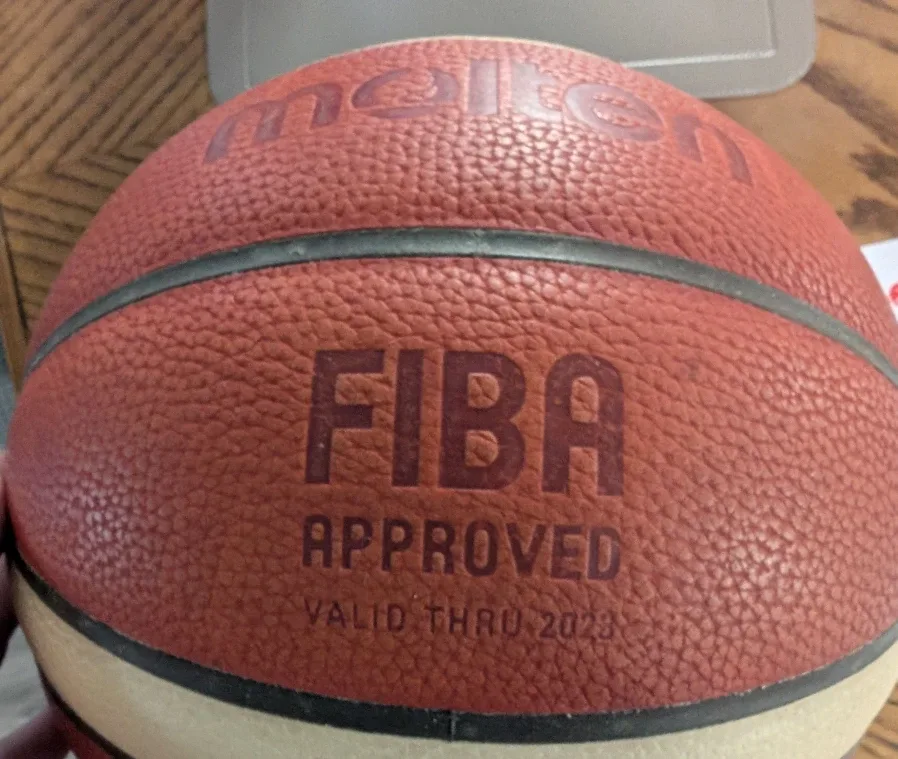 Molten FIBA official game ball size 7 image indicator(2)
