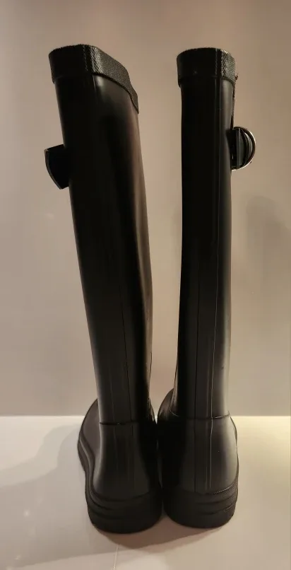 Black Rain Boots Size 6 (fit is small) image indicator(5)