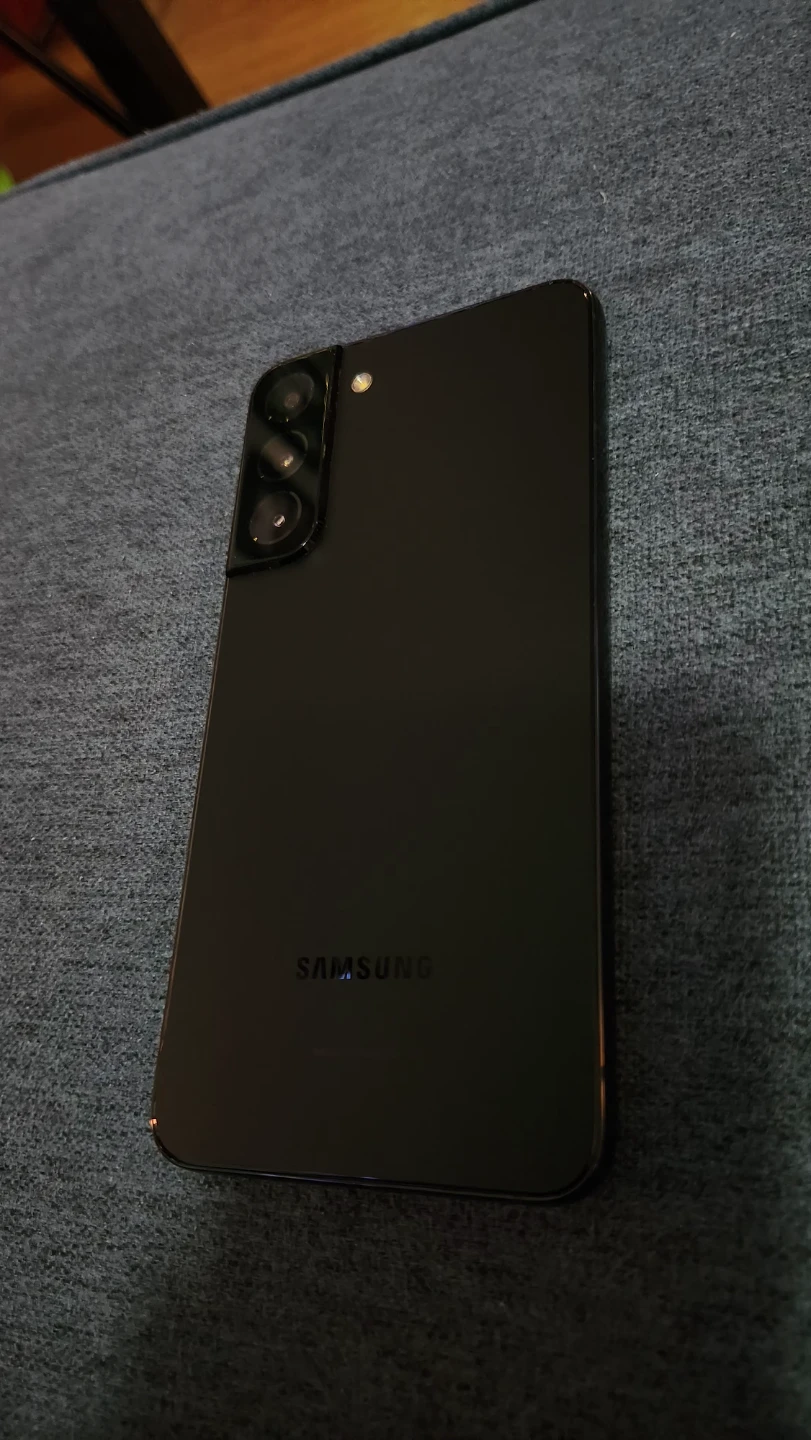 Samsung Galaxy S22+ 5G 128GB Unlocked Smartphone - photo 4