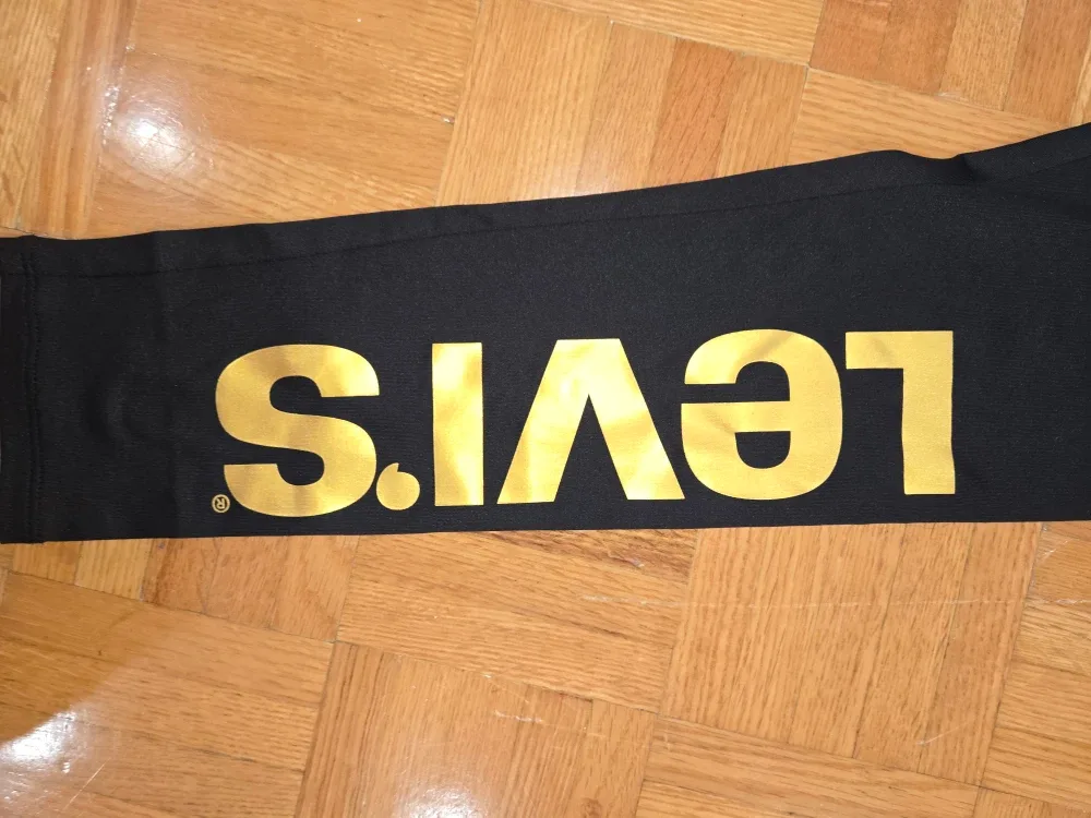 Levi's High Rise Leggings -  Girls Size L image indicator(3)