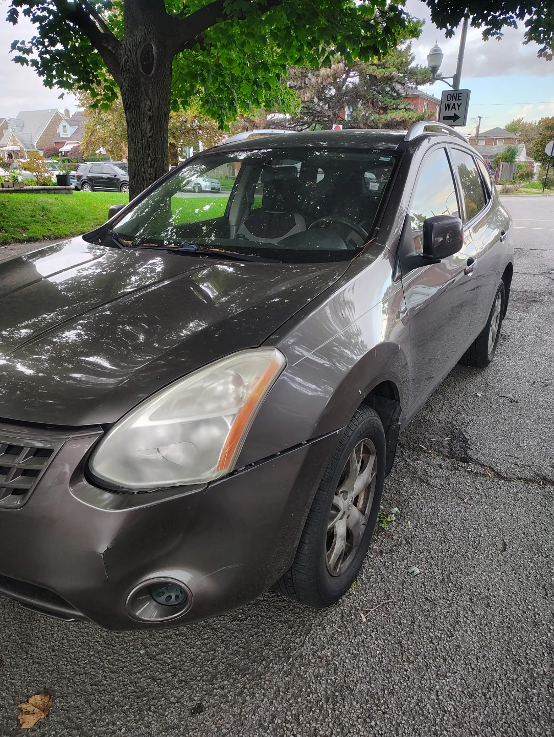 Nissan Rogue SUV - Brown