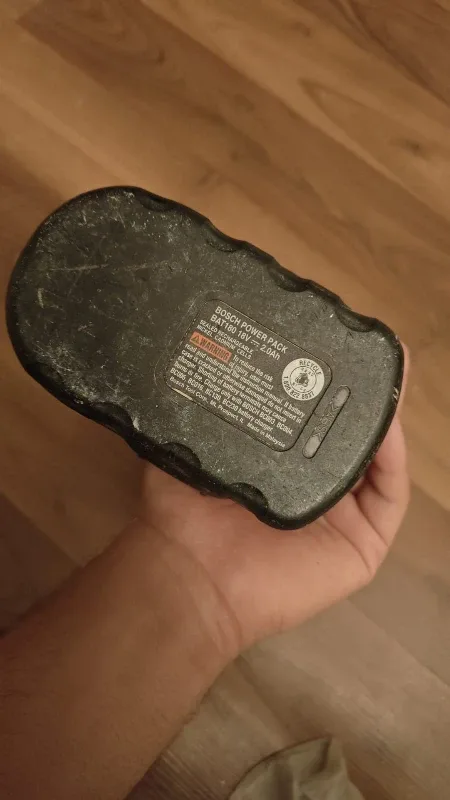 Bosch Compact 18V Cordless Drill with Battery image indicator(3)