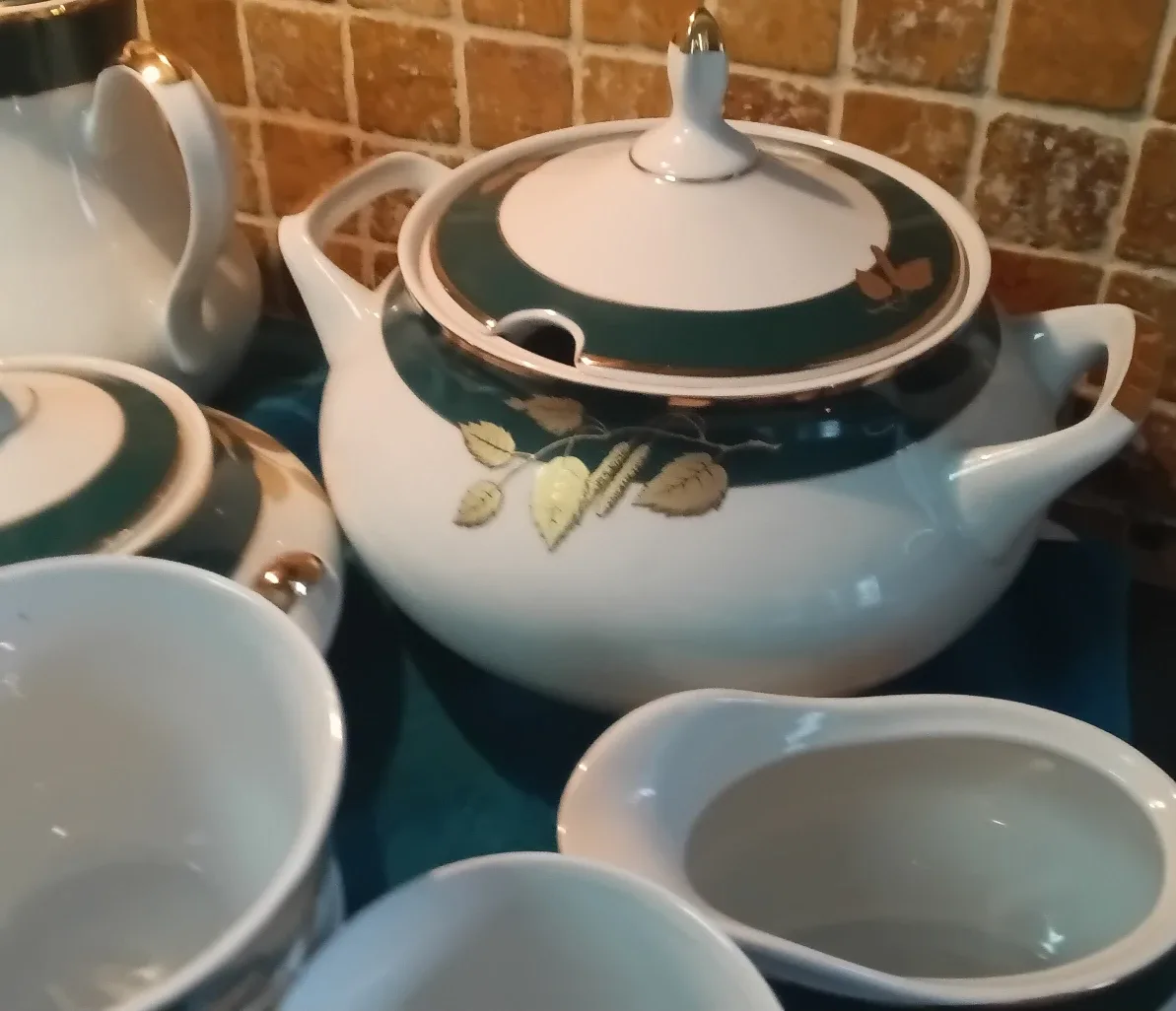 Lunch Set Thun " Carlsbad "  12 Persons  PLEASE READ DESCRIPTION image indicator(2)