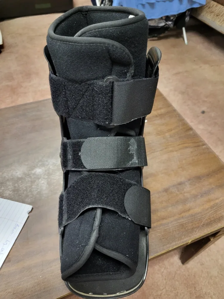 Medium Black Medical Walking Boot