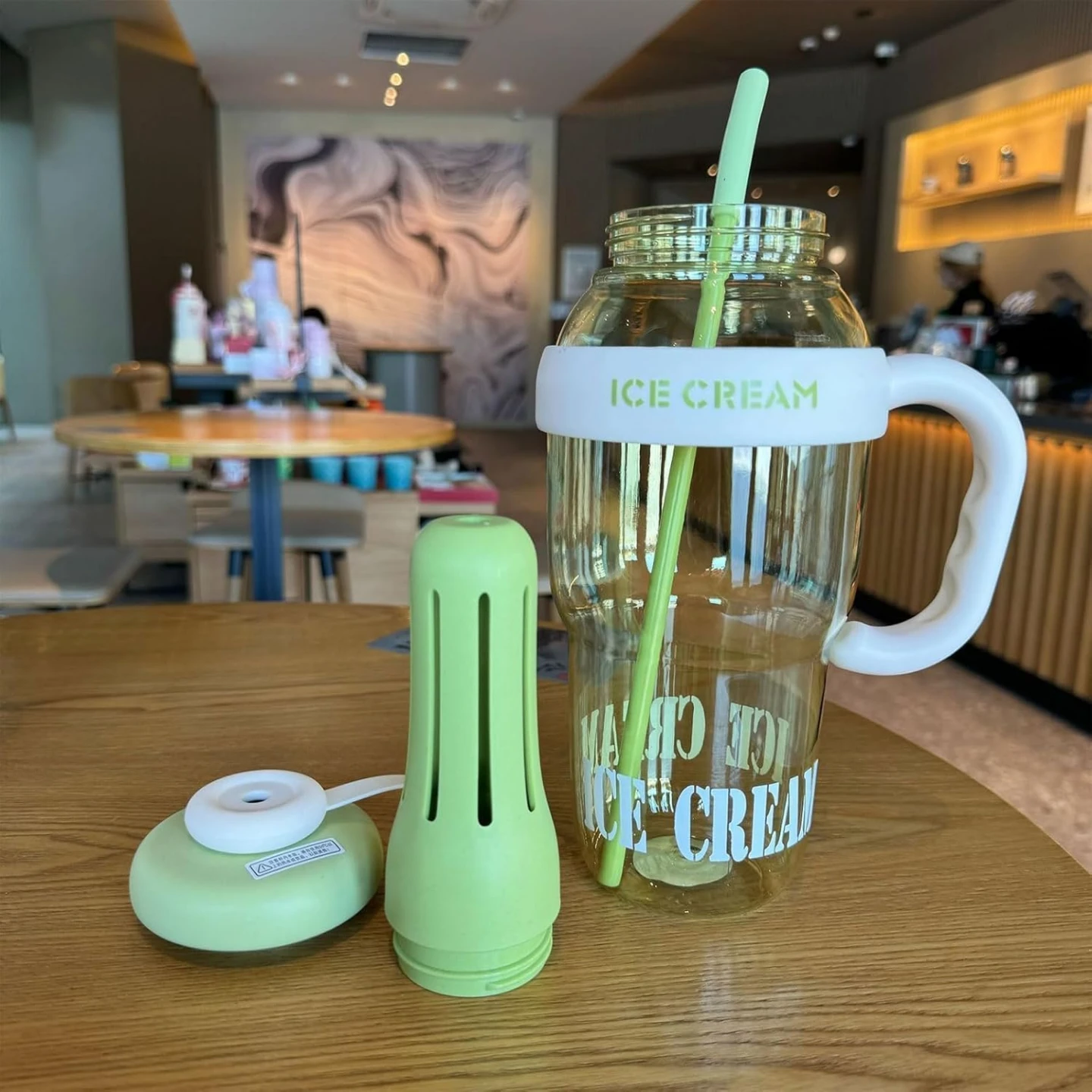 🍈✨ Ice Cream Bottle – Brand New & Minty Fresh! ✨🍈