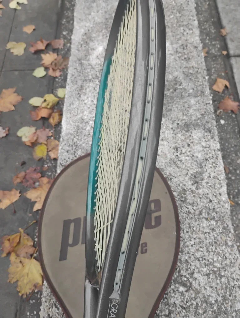 Prince Graphite Tennis Racquet image indicator(6)