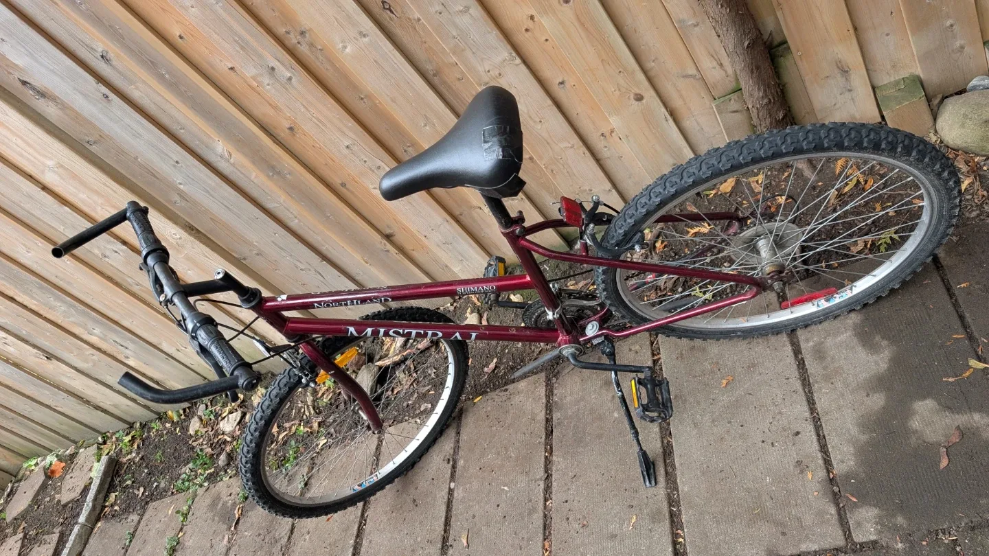 Northland Mistral Shimano 21 Speed Bike