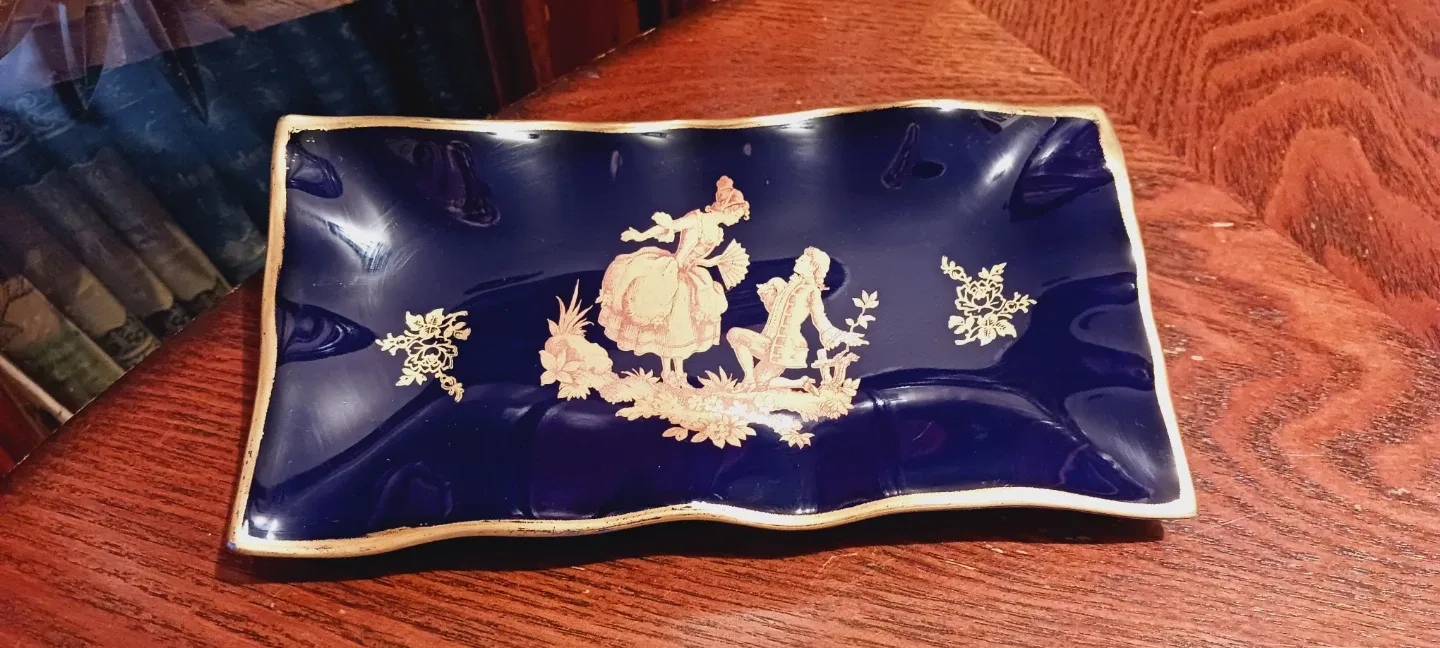 Limoges France 22K Gold Painted Porcelain Tray image indicator(2)