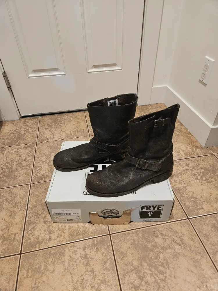 Frye Engineer 13R Leather Boots - Brown