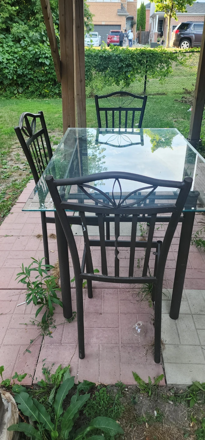 Modern 5-Piece Dining Set (Glass Top)