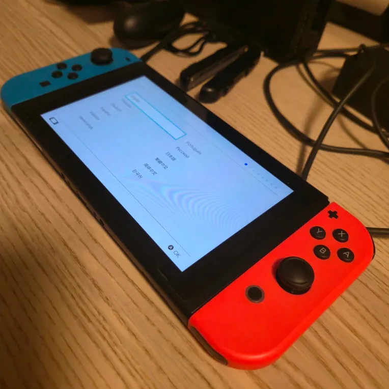 Nintendo Switch V2. Great condition, original accessories. image indicator(3)