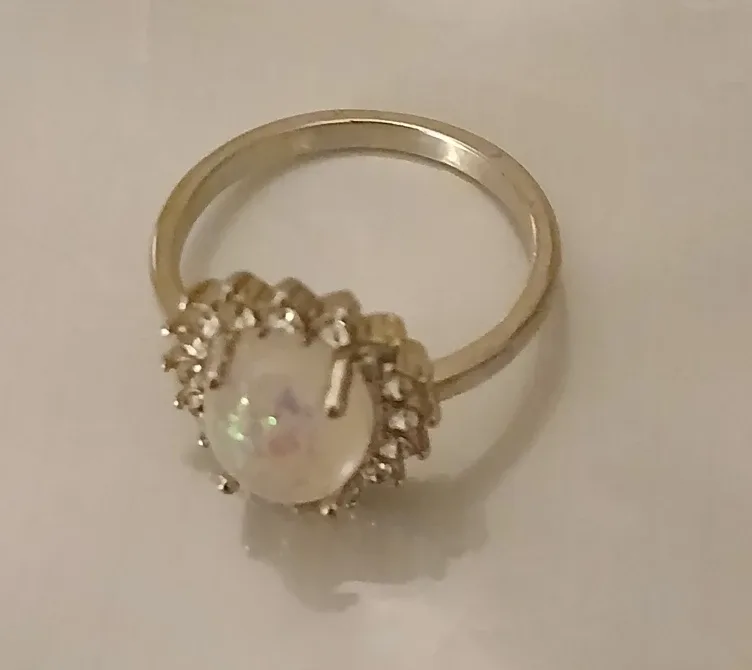 Faux pearl necklace and Ring Set image indicator(3)