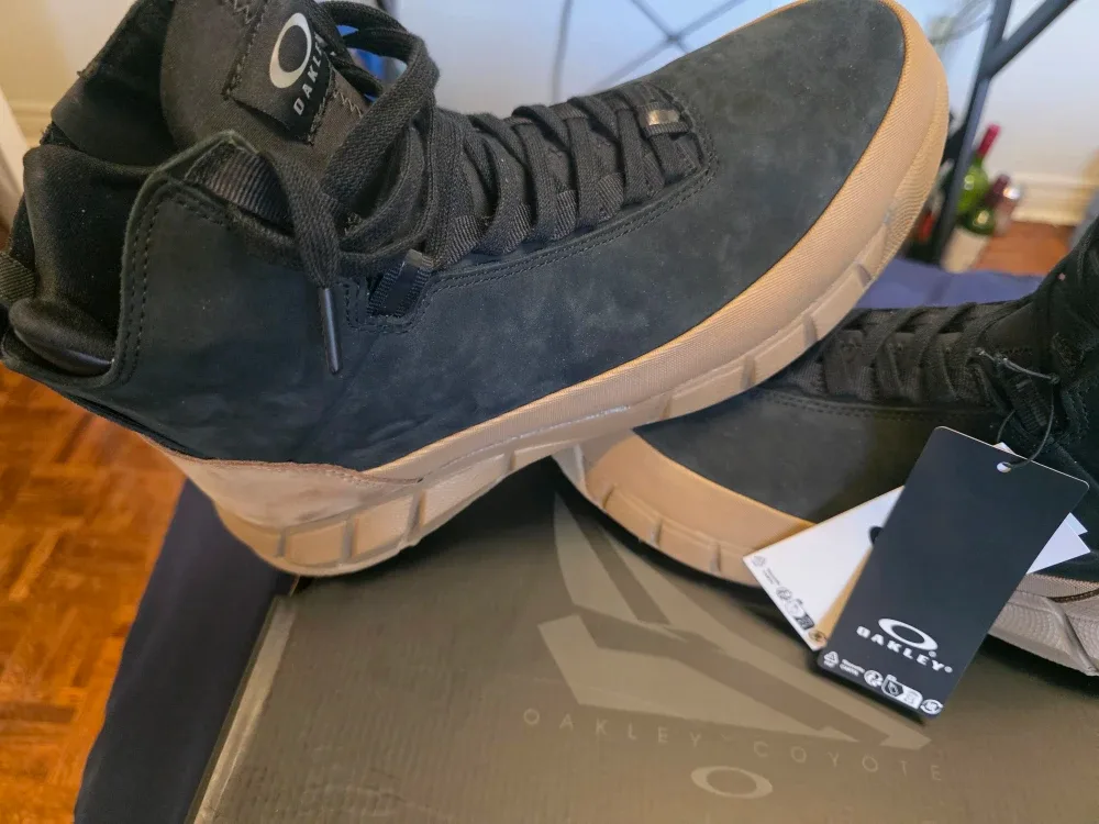 Oakley Coyote Black Boots - New in Box!