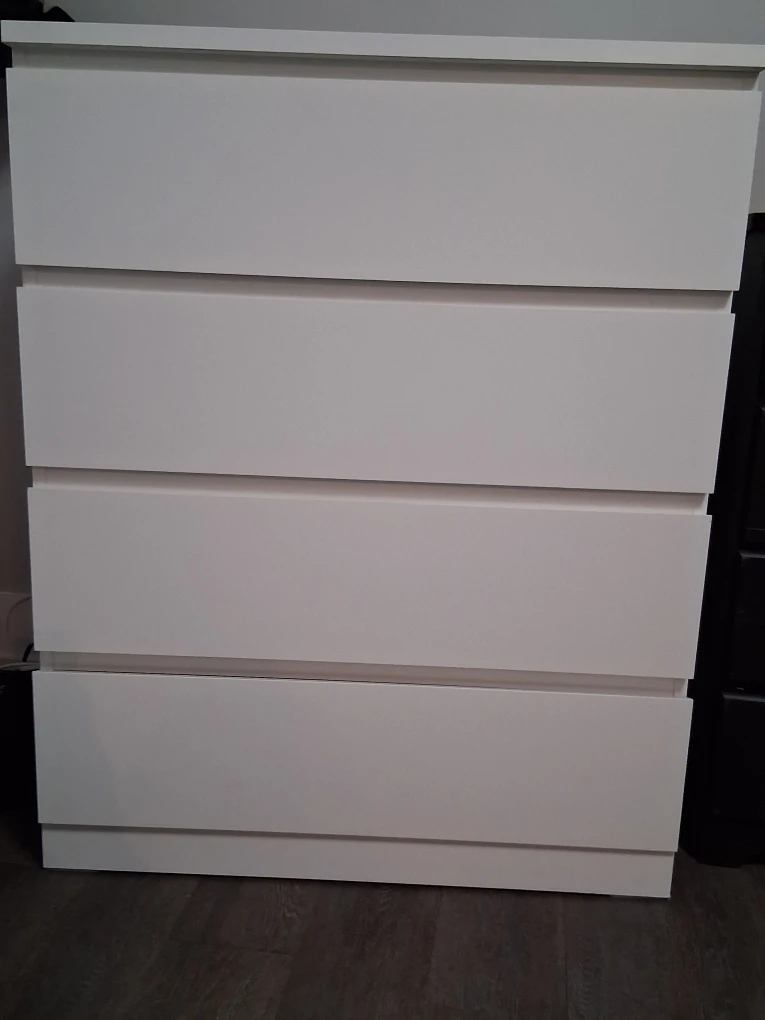 White 4-Drawer Dresser