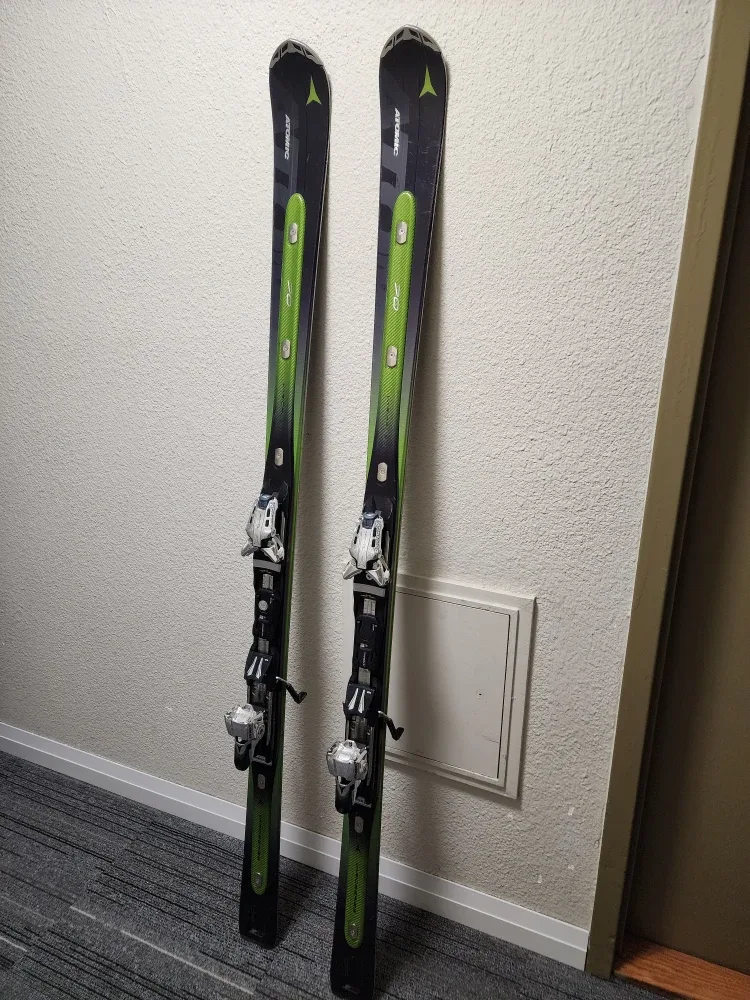 Atomic Vario Series Skis