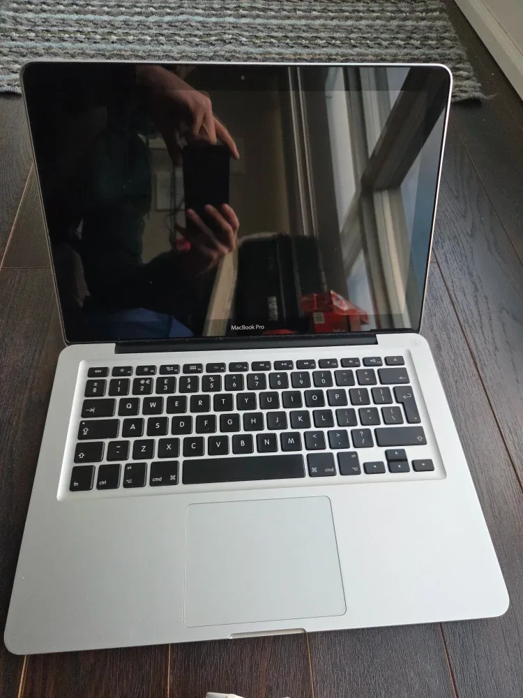 MacBook Pro 2011 - 16GB, 256GB Samsung SSD 850 Pro + 500gb HDD image indicator(2)