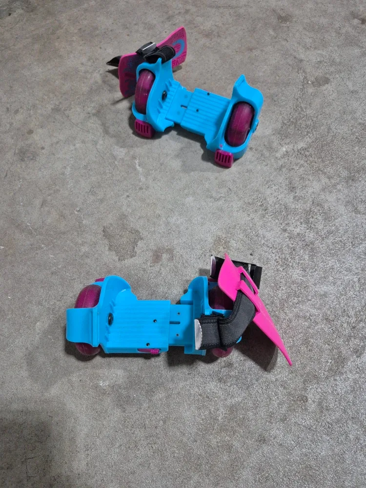 Heelys Roller Shoes - Blue & Pink image indicator(3)