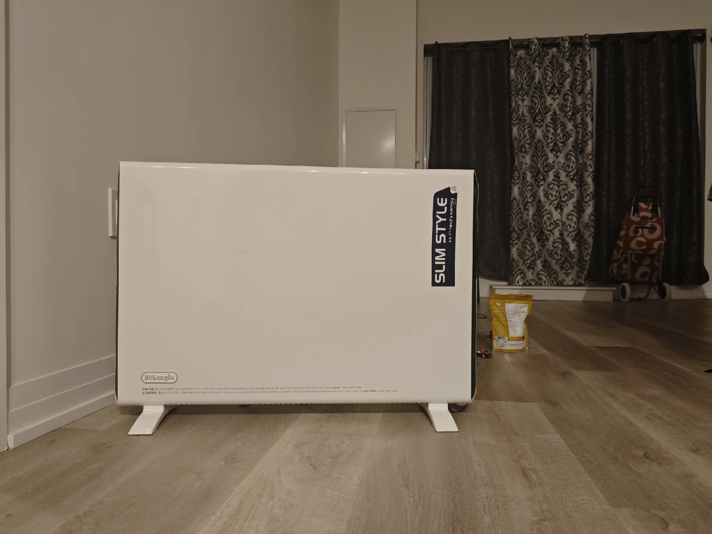 DeLonghi Slim Style Convector 1500W Heater - photo 4